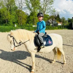 jizda-na-ponicich-hippoclub-lednice-2.webp